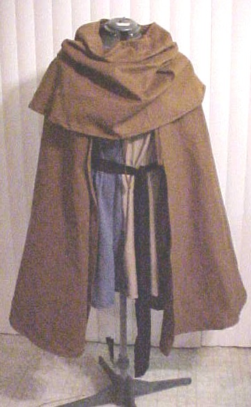 "LORD OF THE RINGS" TUNIC WITH COWL AND CAPE